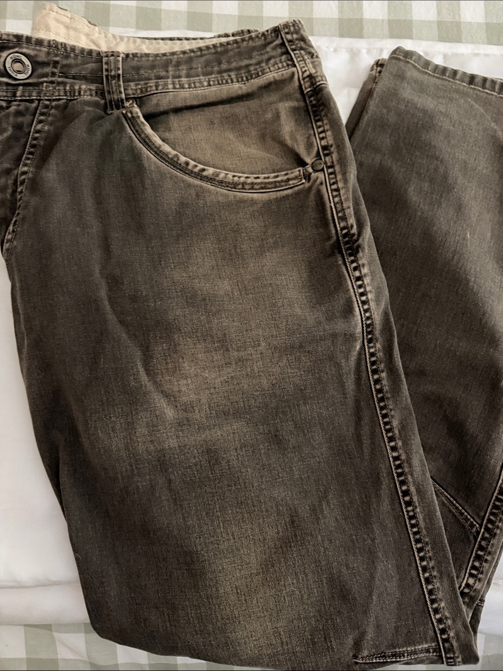 Kuhl Men's Slim Straight Jeans in Washed Brown-Gray